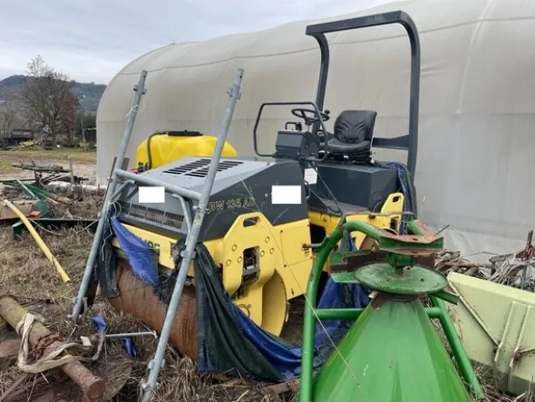 1#8052 Rullo compressore Bomag e forca in ferro