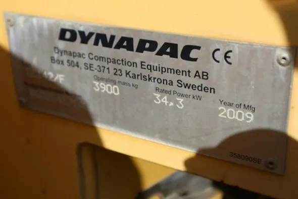 3042#4392 Rullo Dynapac