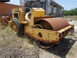 52#4479 Rullo DYNAPAC e serbatoi