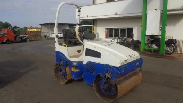 20#7214 Rullo vibrante Bomag