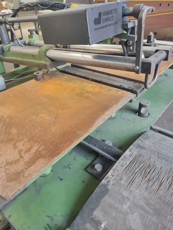 Saldatrice per lame a nastro - VANINETTI EV 330