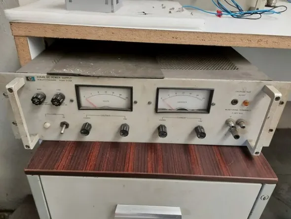 1#5598 Saldatrici al plasma e oscilloscopio