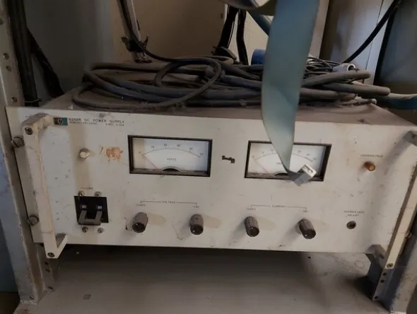 1#5598 Saldatrici al plasma e oscilloscopio