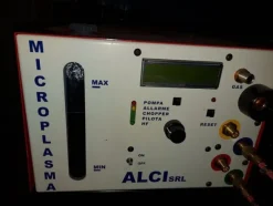 1#5598 Saldatrici al plasma e oscilloscopio