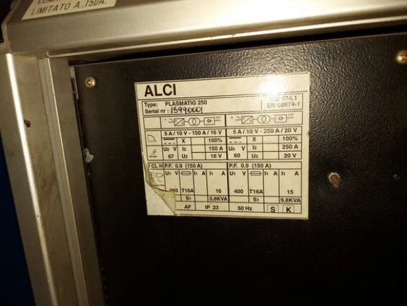 1#5598 Saldatrici al plasma e oscilloscopio