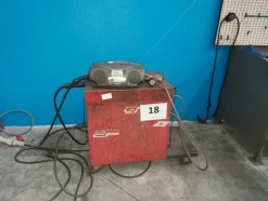 5#8095 Saldatrici e piccoli macchinari per lavorazioni metalliche