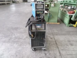 1#5238 Saldatrici Sincosald e carrello motorizzato Air Liquide