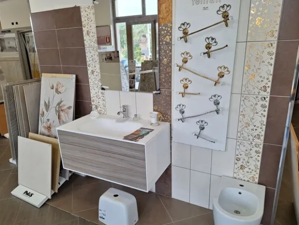 2#8439 Sanitari e accessori bagno