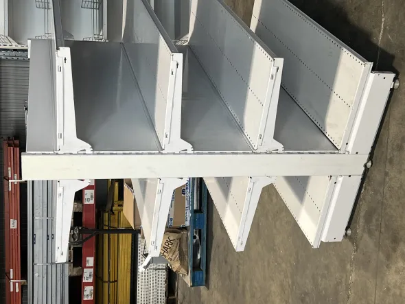 Scaffalatura da negozio usata Napoli