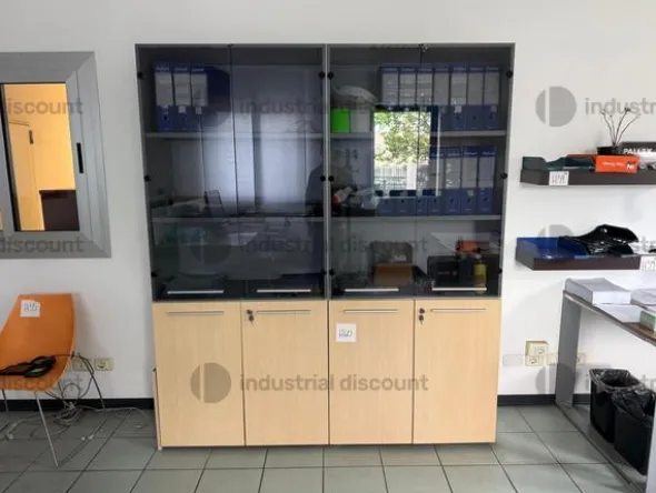 1#10076 Scaffalatura e arredi da ufficio