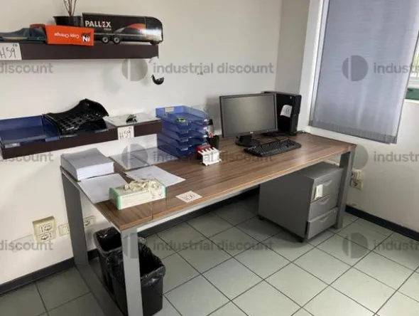 1#10076 Scaffalatura e arredi da ufficio