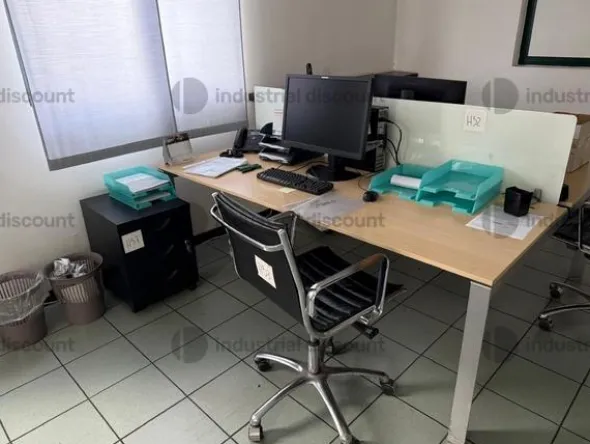 1#10076 Scaffalatura e arredi da ufficio