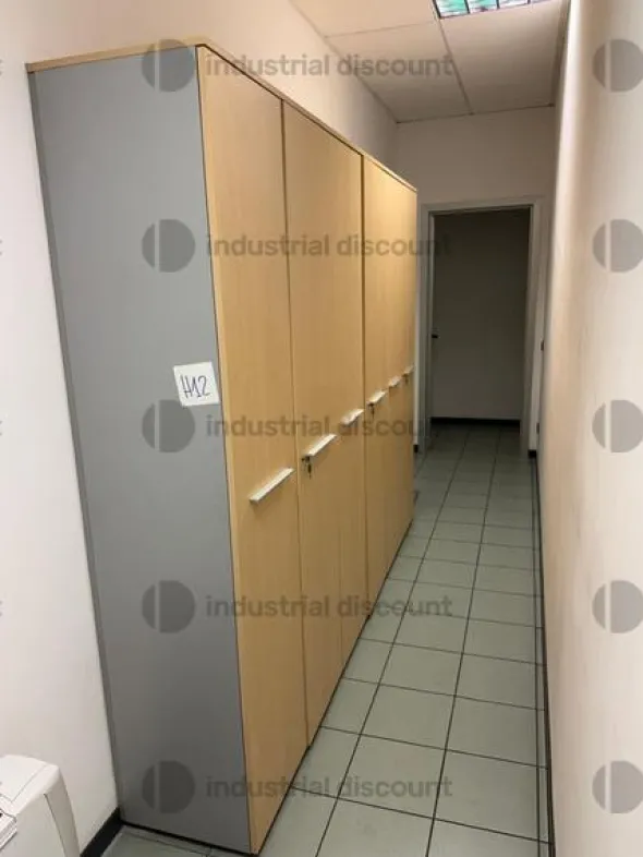 1#10076 Scaffalatura e arredi da ufficio