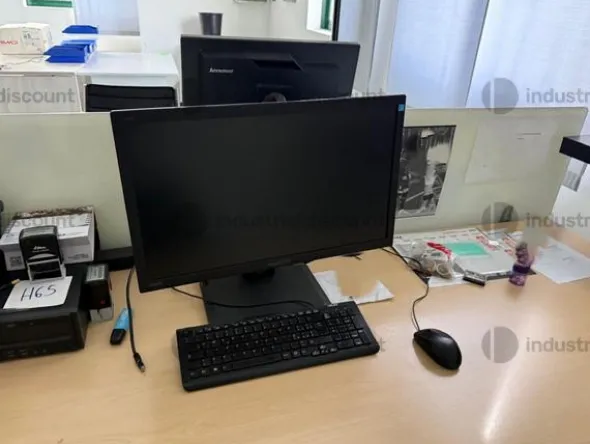 1#10076 Scaffalatura e arredi da ufficio
