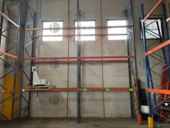1#10076 Scaffalatura e arredi da ufficio