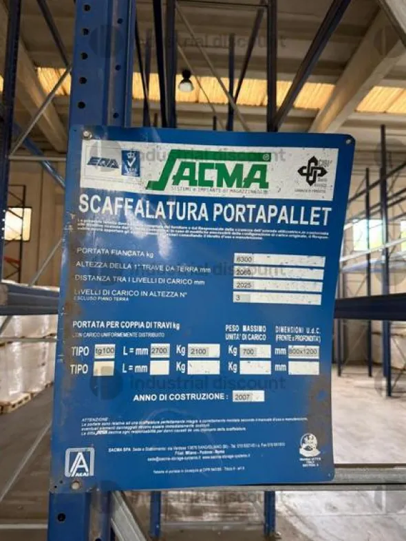1#10076 Scaffalatura e arredi da ufficio