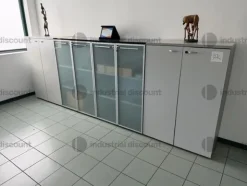 1#10076 Scaffalatura e arredi da ufficio