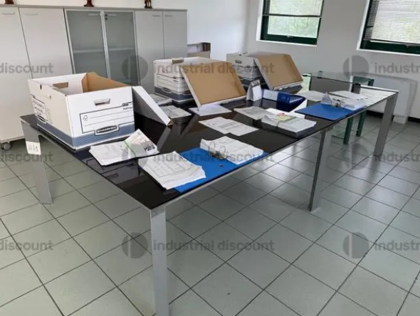 1#10076 Scaffalatura e arredi da ufficio