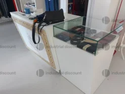 2#8960 Scaffalatura ed arredo