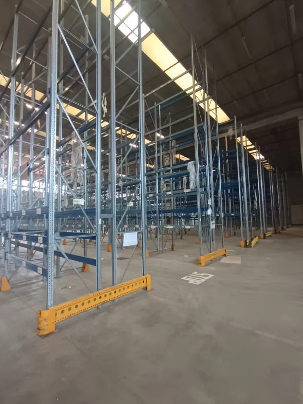 Scaffalatura industriale usata