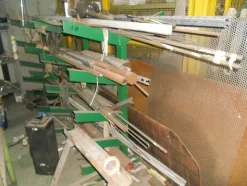 36#5325 Scaffalature e materiale ferroso