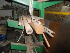 36#5325 Scaffalature e materiale ferroso