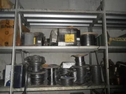 36#5325 Scaffalature e materiale ferroso