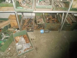 36#5325 Scaffalature e materiale ferroso