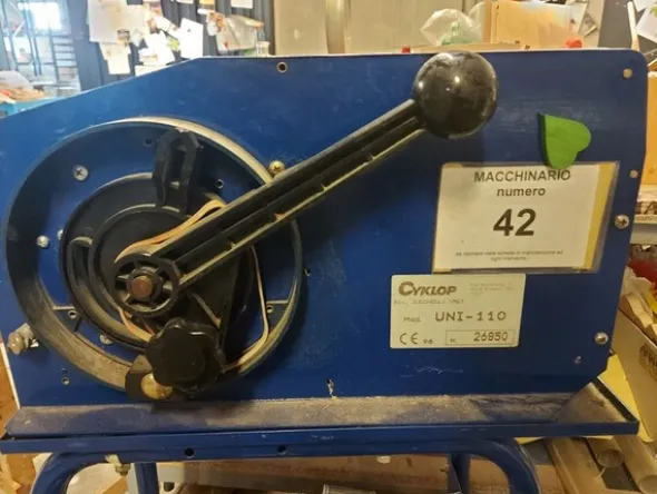 4#6135 Scaffalature e muletto elettrico Still