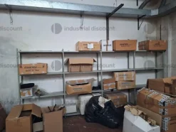 40#9770 Scaffalature, tavoli, carrelli