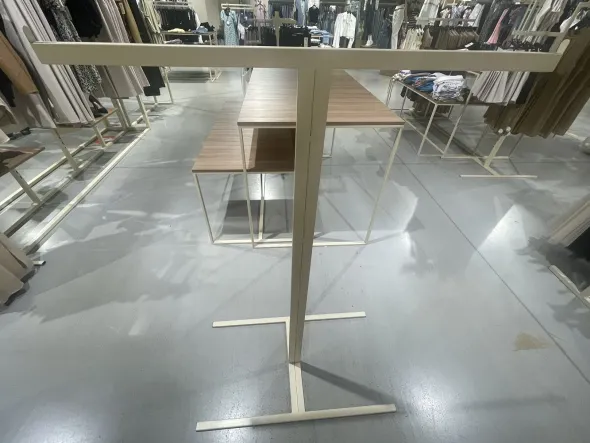 Scaffalature usate per negozio