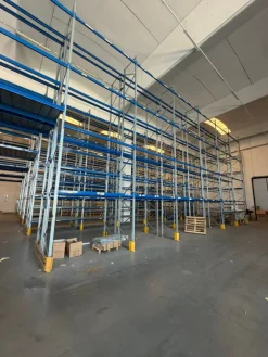 Scaffali industriali usati