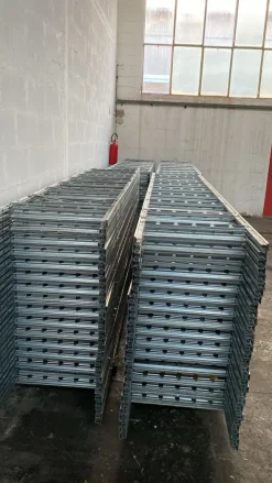 Scaffali usati