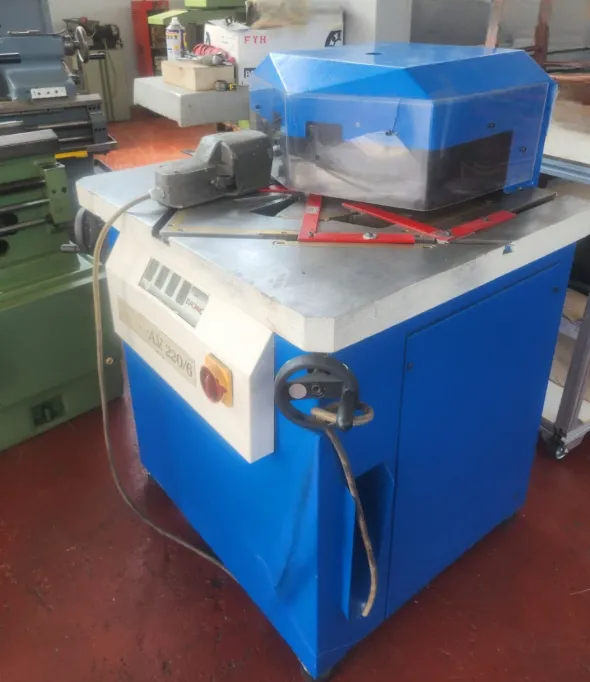 Scantonatrice Euromac Mod A.V. 220/6
