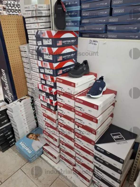 26#8933 Scarpe e infradito