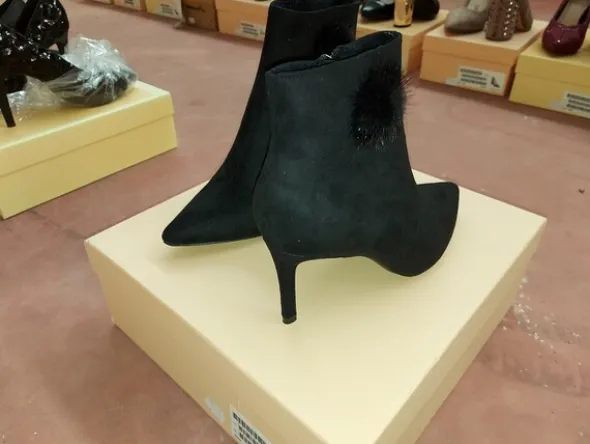 2#5540 Scarpe uomo e donna