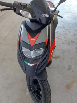 1#7856 Scooter Aprilia