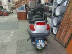 4#6180 Scooter Piaggio XP