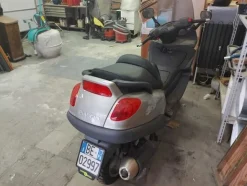 4#6180 Scooter Piaggio XP