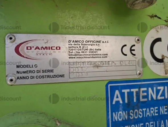 2#9194 Scuotitore da tronco o branca con gruetta marca D'Amico e trattrice Same