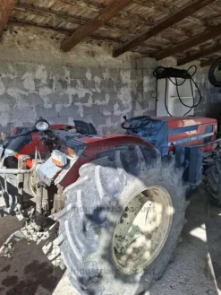 2#9194 Scuotitore da tronco o branca con gruetta marca D'Amico e trattrice Same