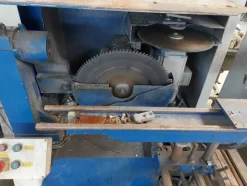 6#7631 Sega a due teste Graule
