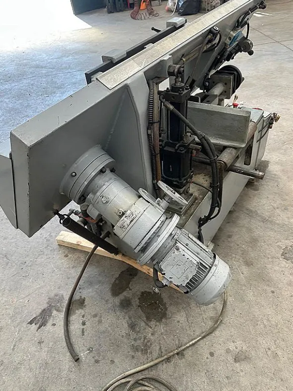 Sega a nastro Thomas SAR 300