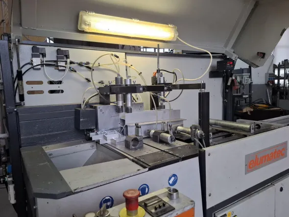 Sega circolare automatica ELUMATEC SA 142/36