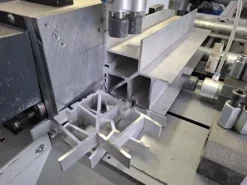 Sega circolare automatica ELUMATEC SA 142/36