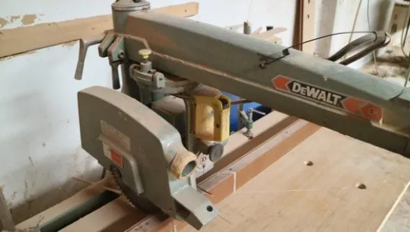 6#3629 Sega L'Invicta e Dewalt