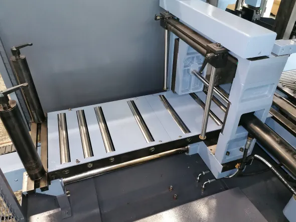 Segatrice automatica MEP Shark 310 CNC HS