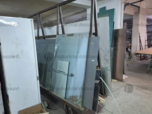 9#9105 Semilavorati, prodotti finiti ed accessori per la lavorazione del vetro