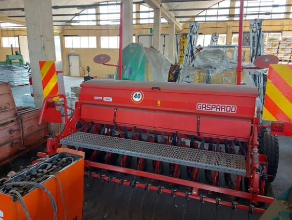 83#7834 Seminatrice Gaspardo