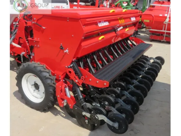 Seminatrice universale PERTUM S-300